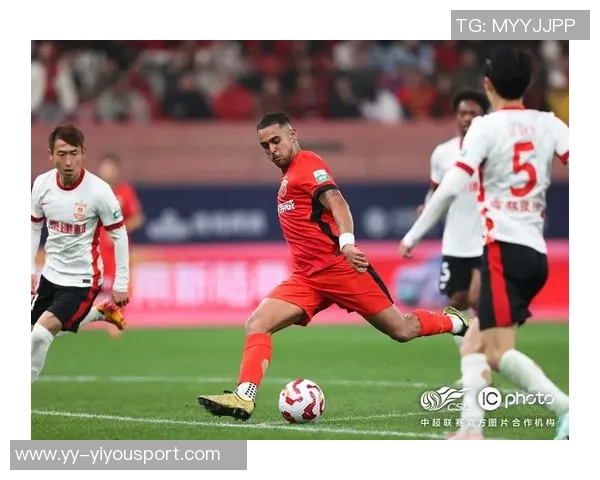 海港球员冯劲达成中国顶级联赛出场200场里程碑成为93年龄段第15位球员